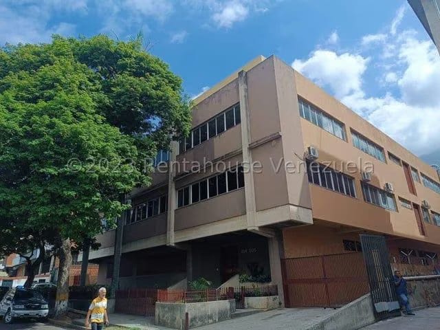EDIFICIO EN VENTA – ELENA MARIN NOBREGA