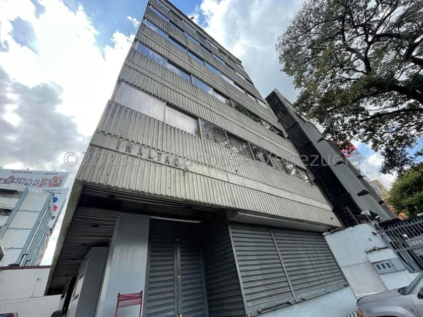 Comercial (Edificio) en Venta en Colinas de Bello Monte, Distrito Metropolitano - 2