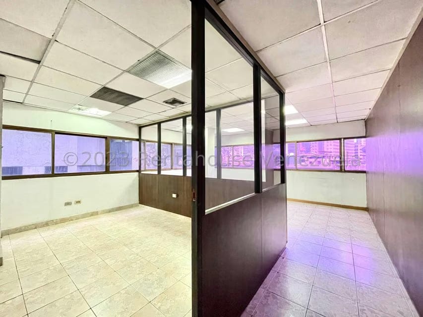 Comercial (Edificio) en Venta en Colinas de Bello Monte, Distrito Metropolitano - 13