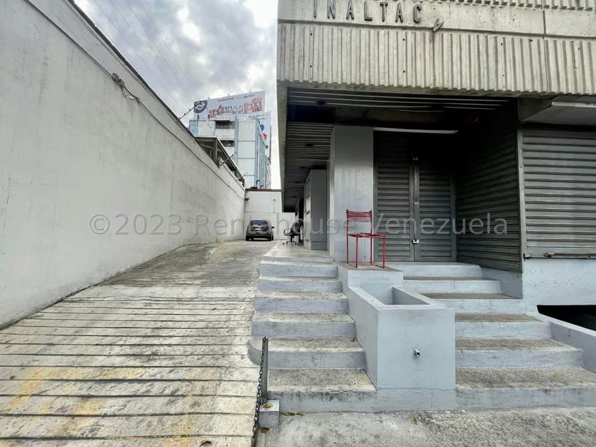 Comercial (Edificio) en Venta en Colinas de Bello Monte, Distrito Metropolitano - 4