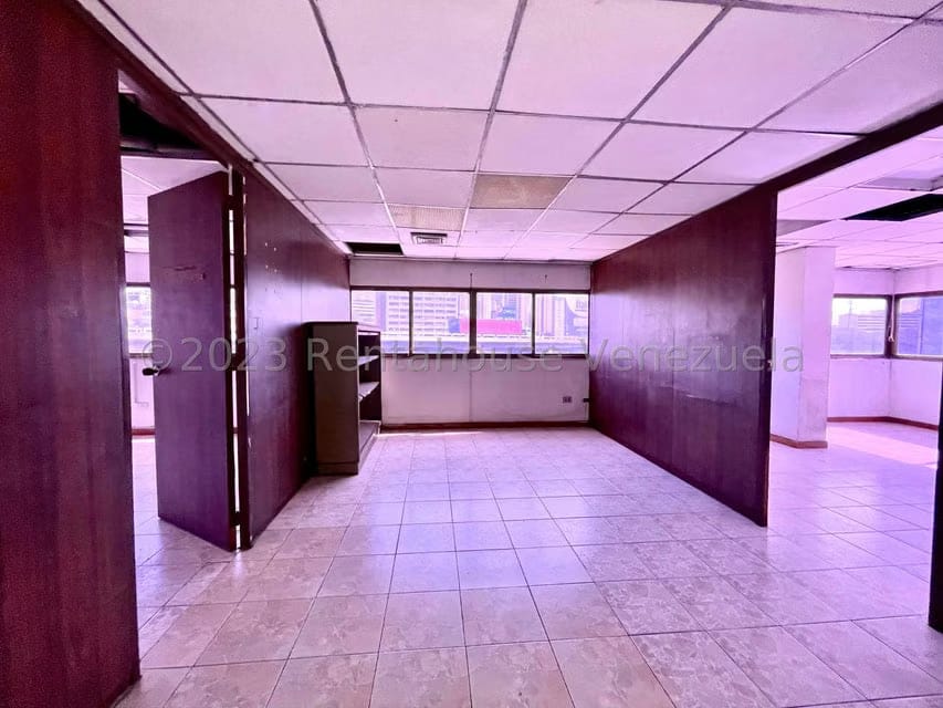 Comercial (Edificio) en Venta en Colinas de Bello Monte, Distrito Metropolitano - 34