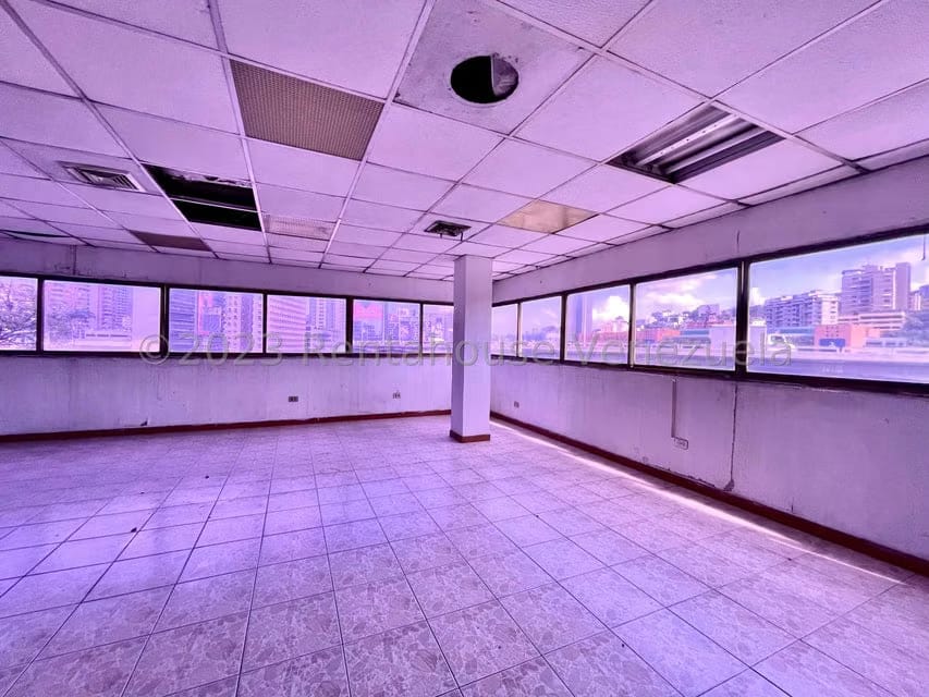 Comercial (Edificio) en Venta en Colinas de Bello Monte, Distrito Metropolitano - 36