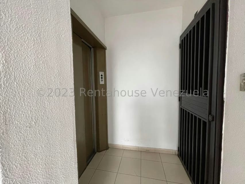 Comercial (Edificio) en Venta en Colinas de Bello Monte, Distrito Metropolitano - 9