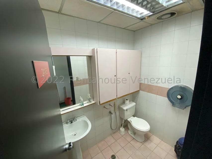 Comercial (Galpon - Deposito) en Venta en Las Acacias, Distrito Metropolitano - 19