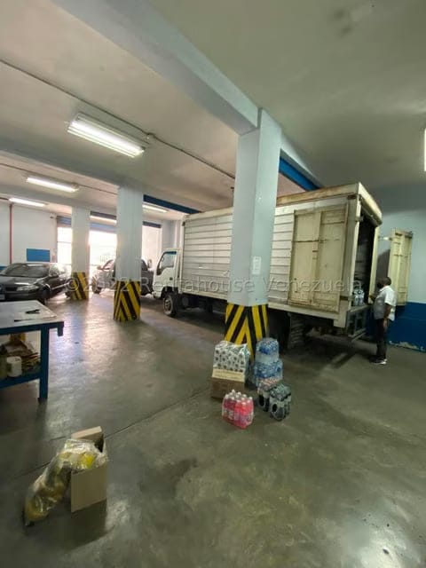 Comercial (Galpon - Deposito) en Venta en Las Acacias, Distrito Metropolitano - 4