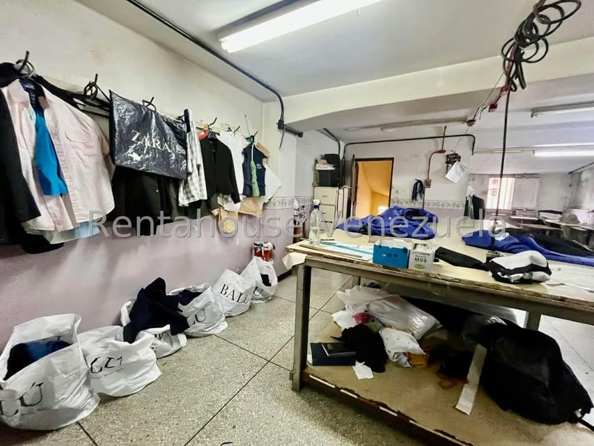 Comercial (Edificio) en Venta en Parroquia San Jose, Distrito Metropolitano - 13