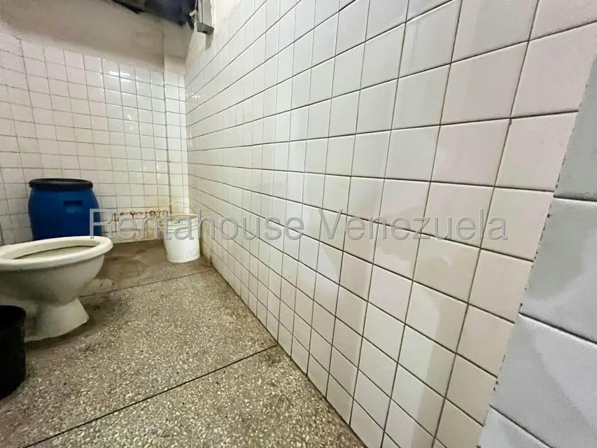 Comercial (Edificio) en Venta en Parroquia San Jose, Distrito Metropolitano - 15