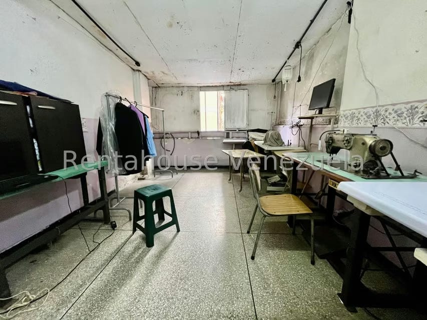 Comercial (Edificio) en Venta en Parroquia San Jose, Distrito Metropolitano - 6