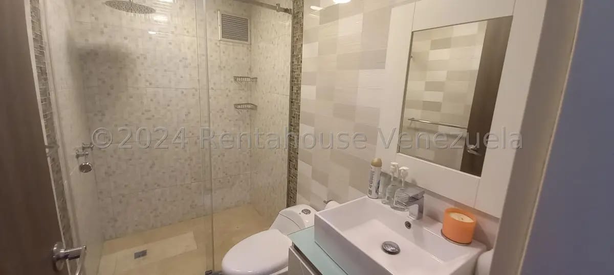 Casa (Multipes Niveles) en Venta en Los Castores, Miranda - 14