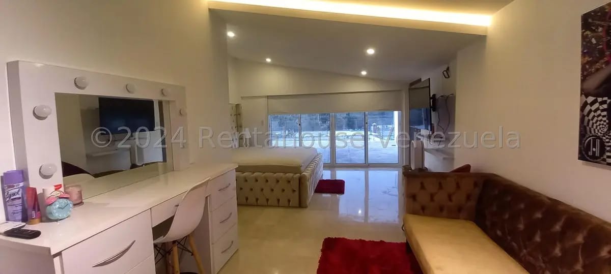 Casa (Multipes Niveles) en Venta en Los Castores, Miranda - 24