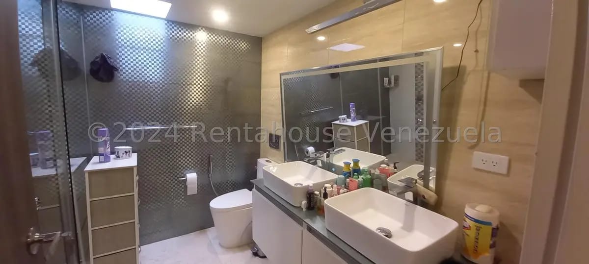 Casa (Multipes Niveles) en Venta en Los Castores, Miranda - 26