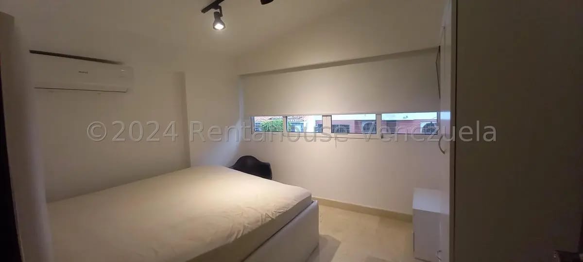 Casa (Multipes Niveles) en Venta en Los Castores, Miranda - 29