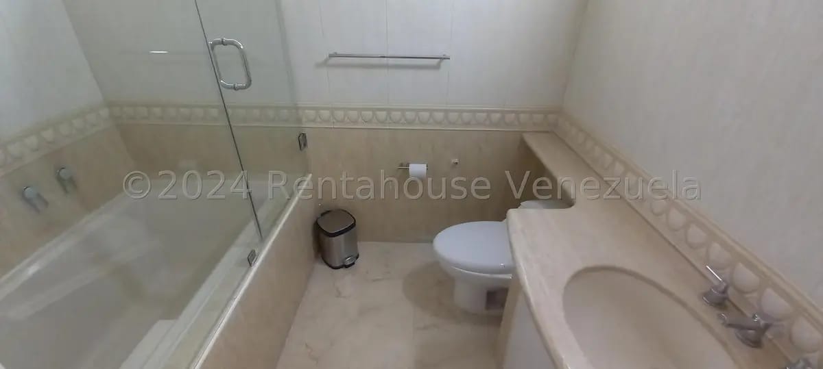 Casa (Multipes Niveles) en Venta en Los Castores, Miranda - 39