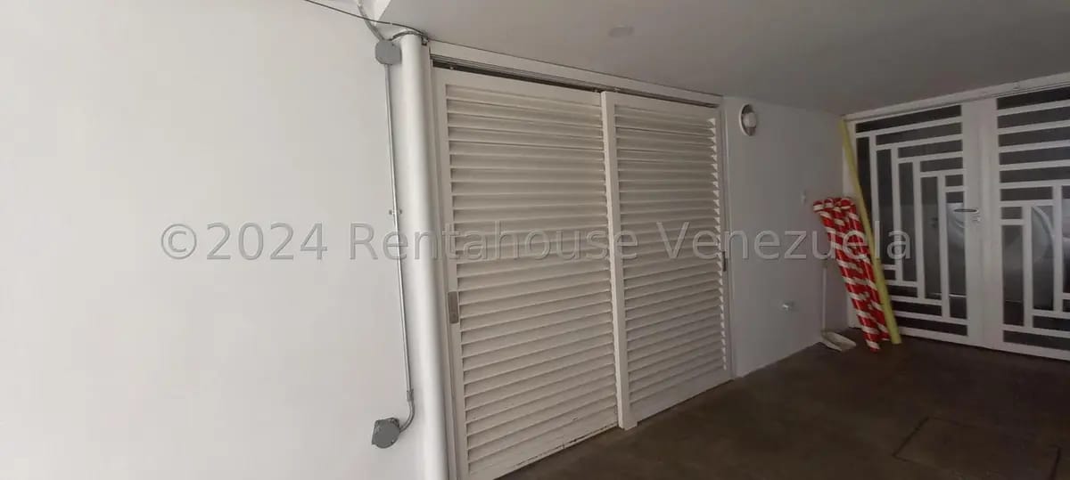 Casa (Multipes Niveles) en Venta en Los Castores, Miranda - 43