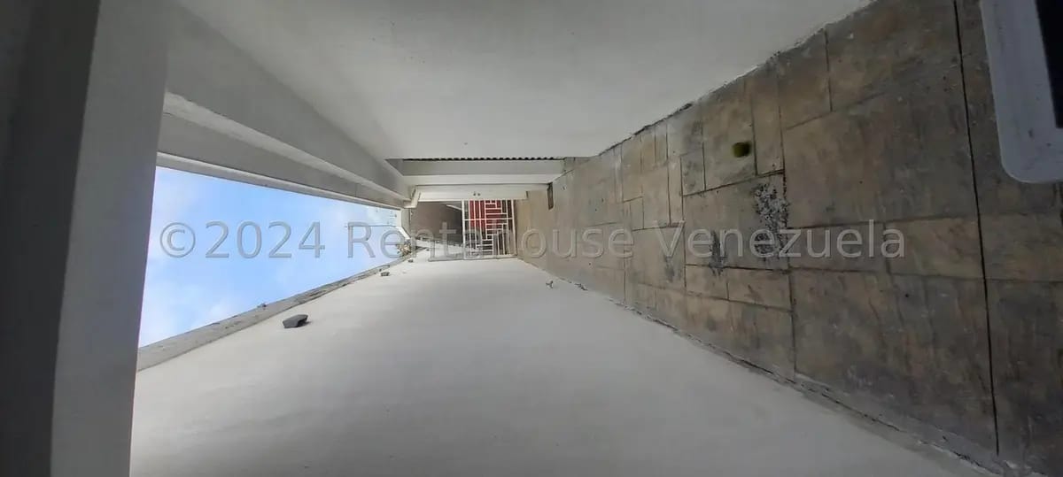 Casa (Multipes Niveles) en Venta en Los Castores, Miranda - 46