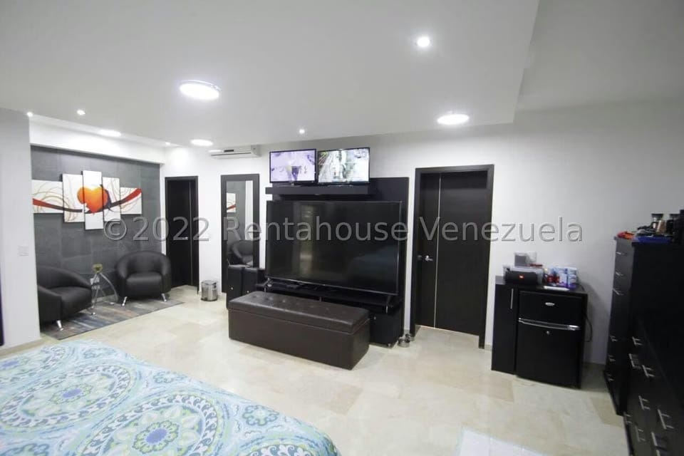 Casa (1 Nivel) en Venta en Lomas de La Lagunita, Distrito Metropolitano - 28