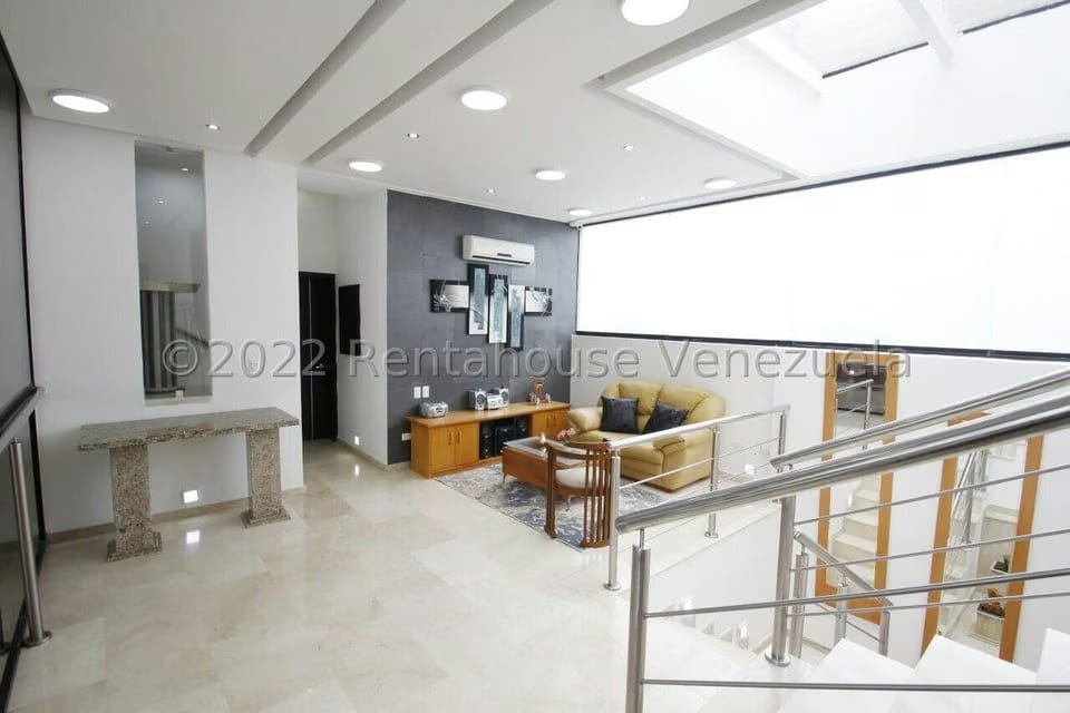 Casa (1 Nivel) en Venta en Lomas de La Lagunita, Distrito Metropolitano - 34