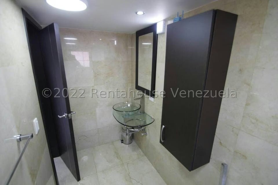 Casa (1 Nivel) en Venta en Lomas de La Lagunita, Distrito Metropolitano - 43