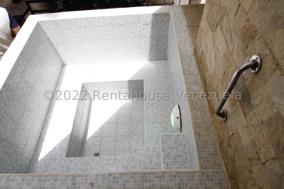 Casa (1 Nivel) en Venta en Lomas de La Lagunita, Distrito Metropolitano - 50
