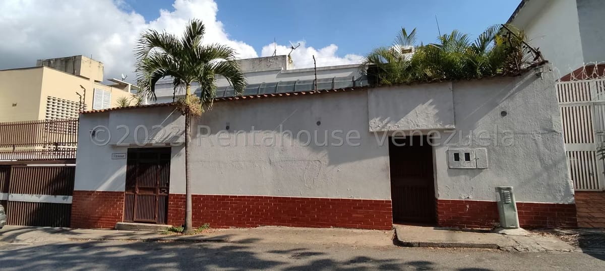 Comercial (Oficina) en Alquiler en Colinas de Bello Monte, Distrito Metropolitano - 2