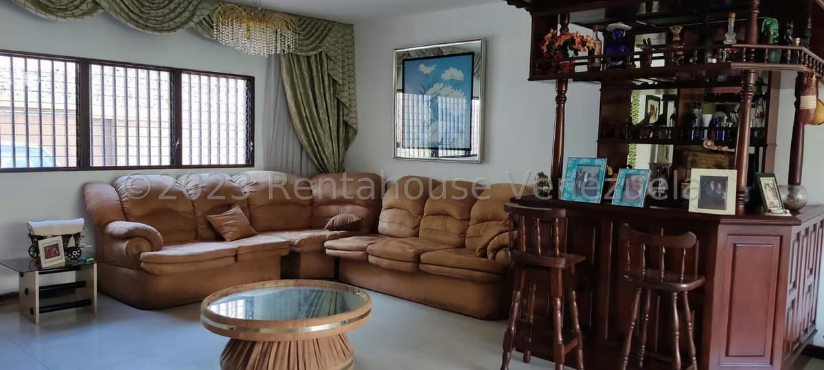 Comercial (Oficina) en Alquiler en Colinas de Bello Monte, Distrito Metropolitano - 17