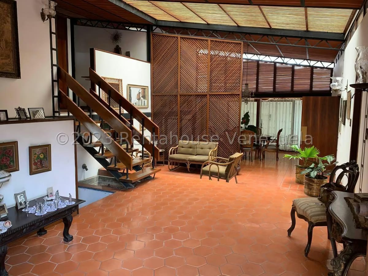 CASA EN VENTA-SELENE MARIN NOBREGA- MLS#24-868