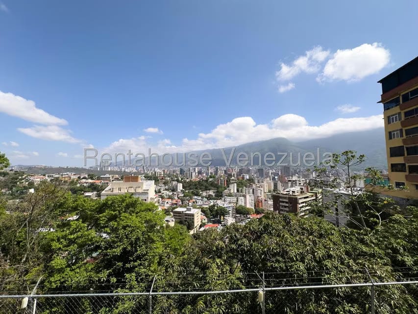 Apartamento (1 Nivel) en Venta en Colinas de Bello Monte, Distrito Metropolitano - 5