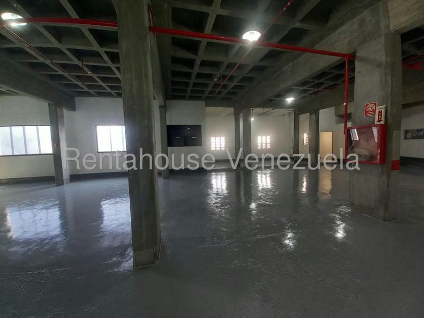 Comercial (Galpon - Deposito) en Alquiler en Mariche, Distrito Metropolitano - 4
