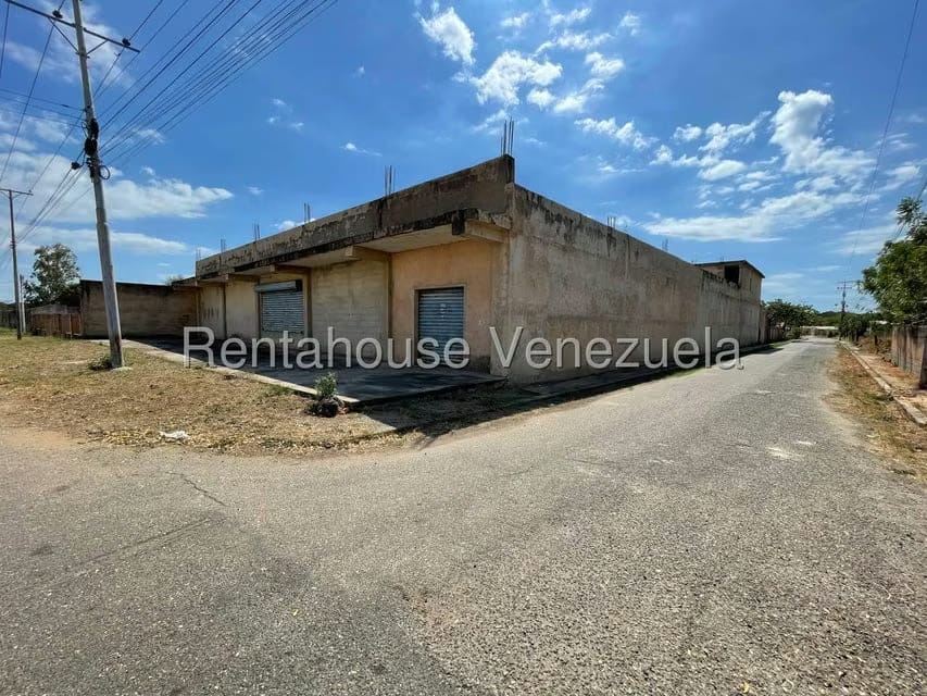 Comercial (Local Comercial) en Venta en Avenida Intercomunal, Zulia