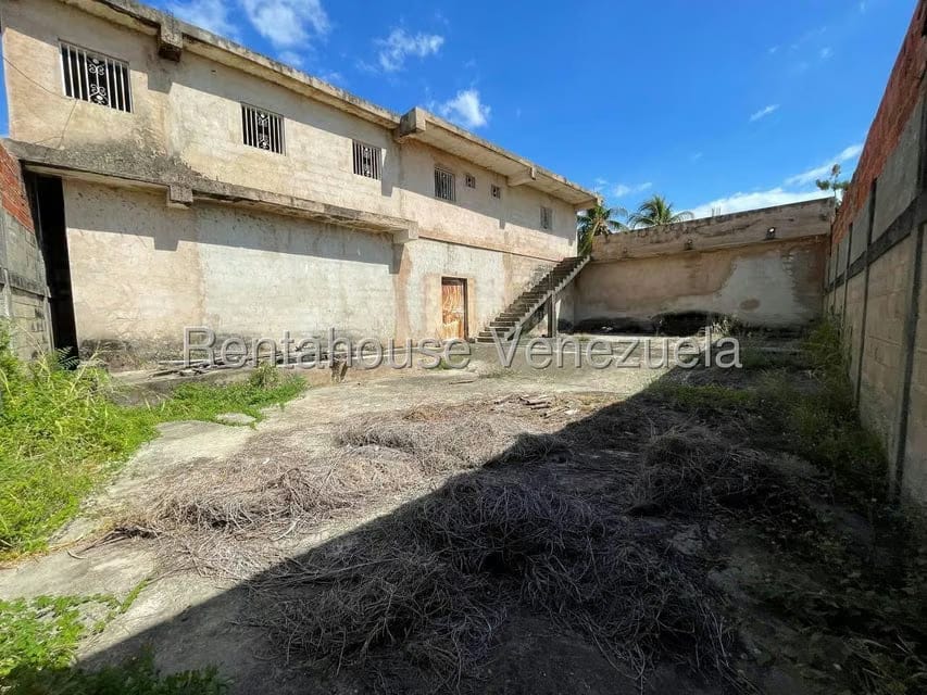 Comercial (Local Comercial) en Venta en Avenida Intercomunal, Zulia - 2