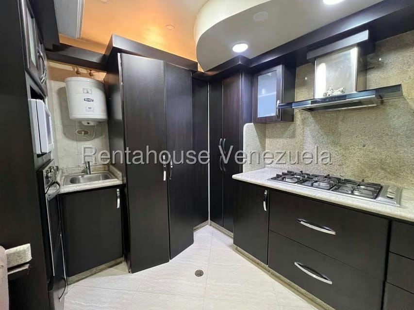 Apartamento (Duplex) en Venta en Zona Centro, Aragua - 11