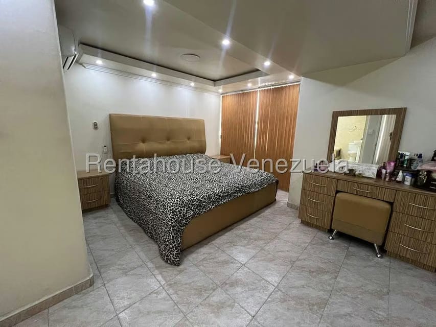 Apartamento (Duplex) en Venta en Zona Centro, Aragua - 15
