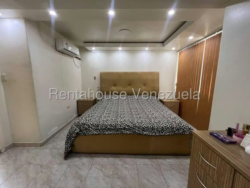 Apartamento (Duplex) en Venta en Zona Centro, Aragua - 16