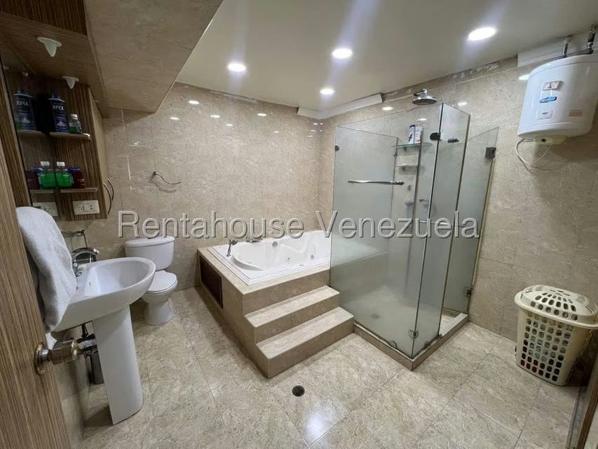 Apartamento (Duplex) en Venta en Zona Centro, Aragua - 20