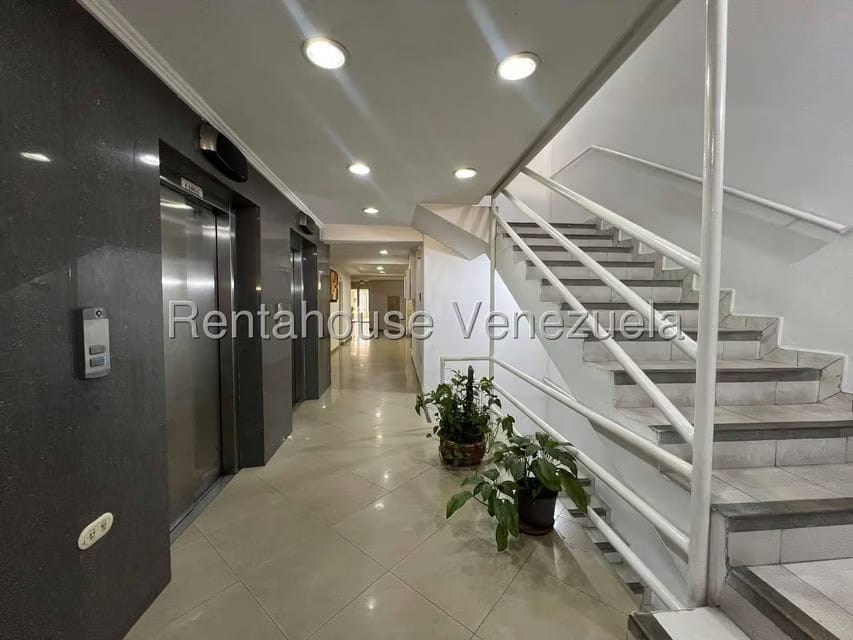 Apartamento (Duplex) en Venta en Zona Centro, Aragua - 3