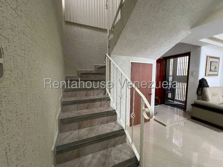 Apartamento (Duplex) en Venta en Zona Centro, Aragua - 25