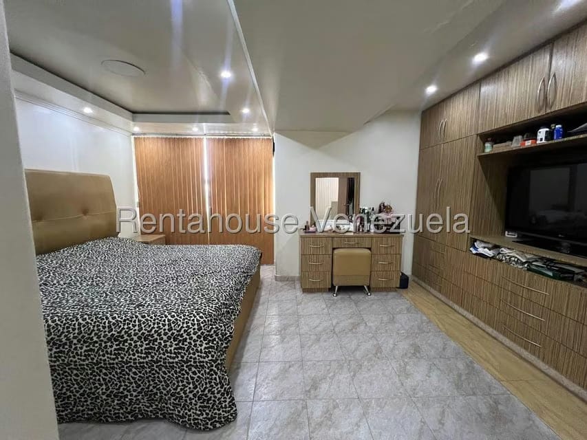 Apartamento (Duplex) en Venta en Zona Centro, Aragua - 37