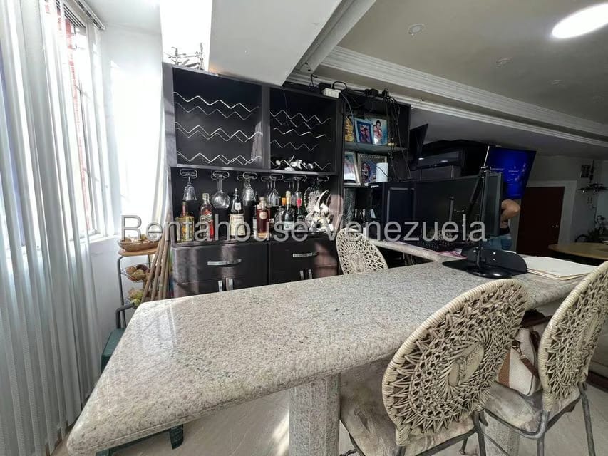 Apartamento (Duplex) en Venta en Zona Centro, Aragua - 8