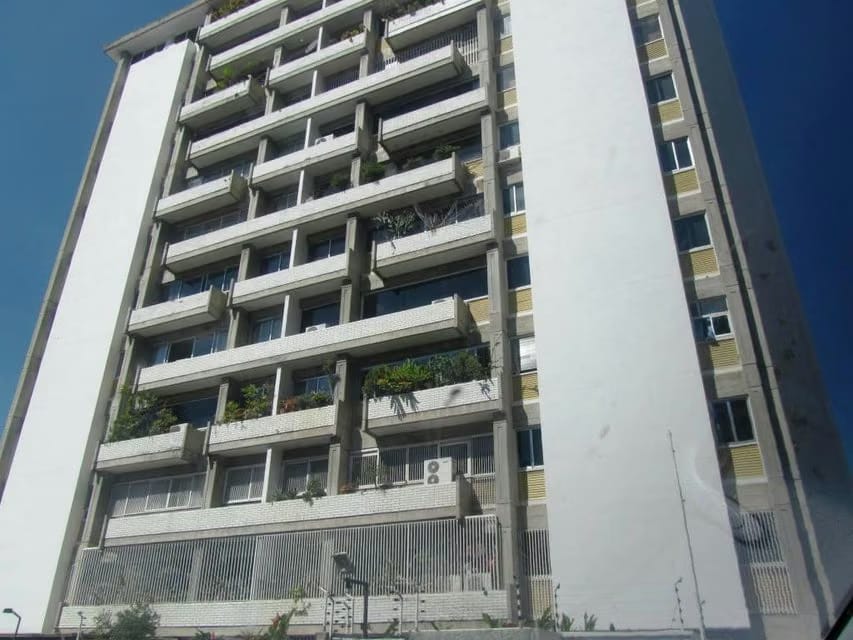 Apartamento (1 Nivel) en Alquiler en Los Palos Grandes, Distrito Metropolitano
