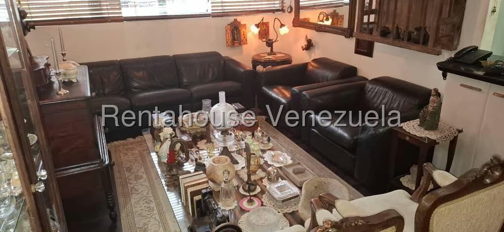 Apartamento (1 Nivel) en Alquiler en La Boyera, Distrito Metropolitano - 4