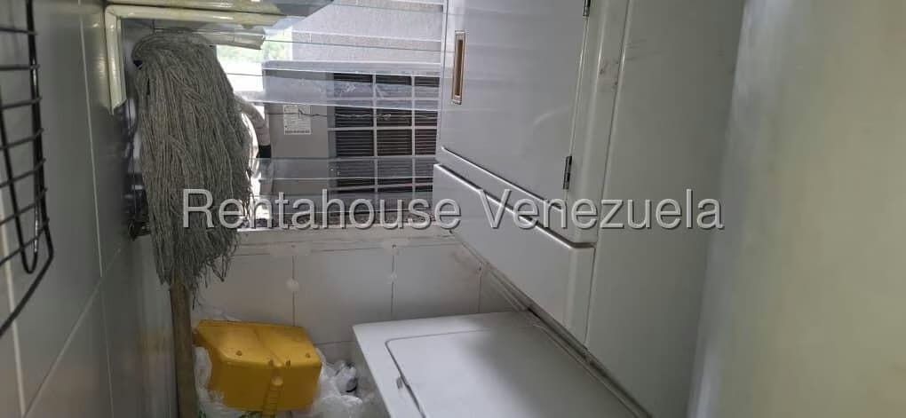 Apartamento (1 Nivel) en Alquiler en La Boyera, Distrito Metropolitano - 9