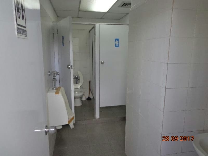 Comercial (Local Comercial) en Venta en La Trinidad, Distrito Metropolitano - 11