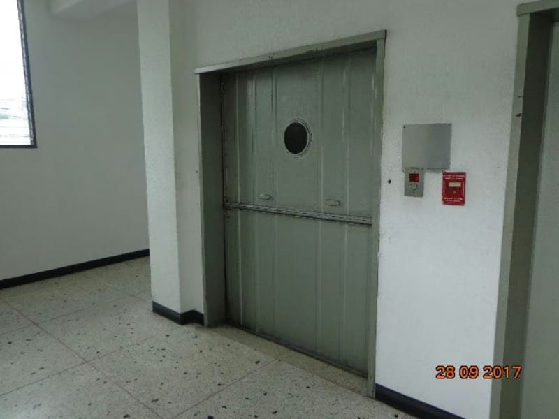 Comercial (Local Comercial) en Venta en La Trinidad, Distrito Metropolitano - 9