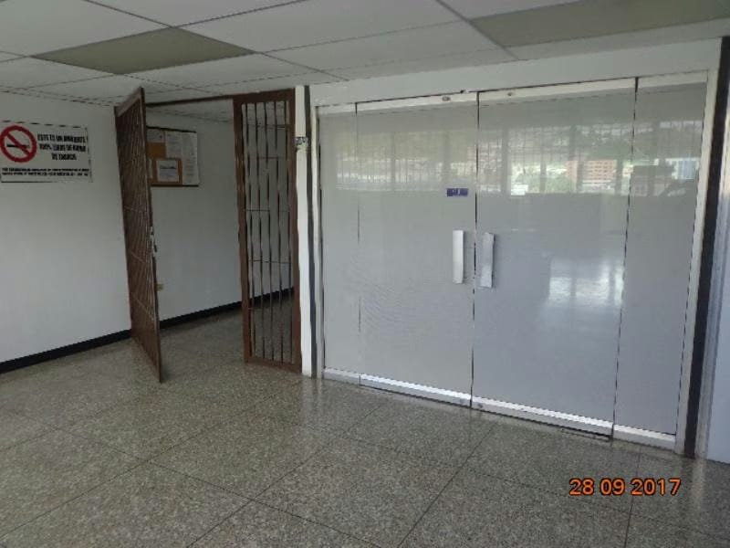 Comercial (Local Comercial) en Venta en La Trinidad, Distrito Metropolitano - 10