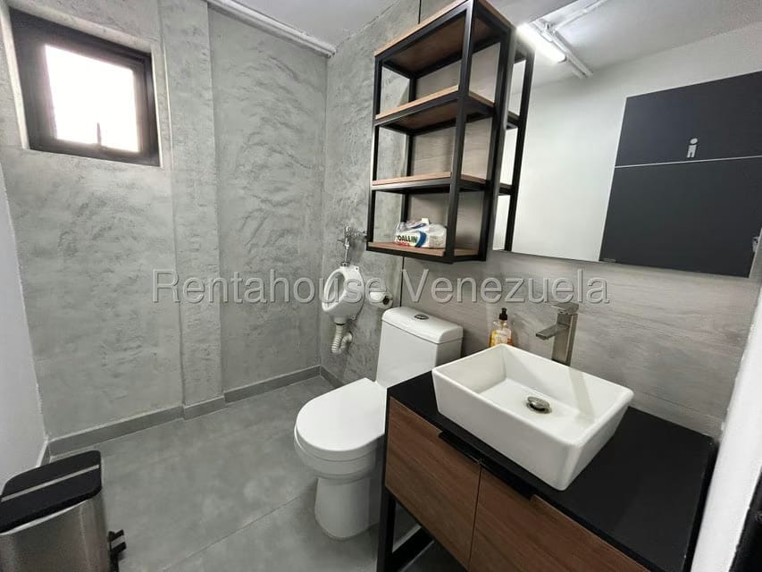Comercial (Oficina) en Alquiler en Colinas de Bello Monte, Distrito Metropolitano - 11