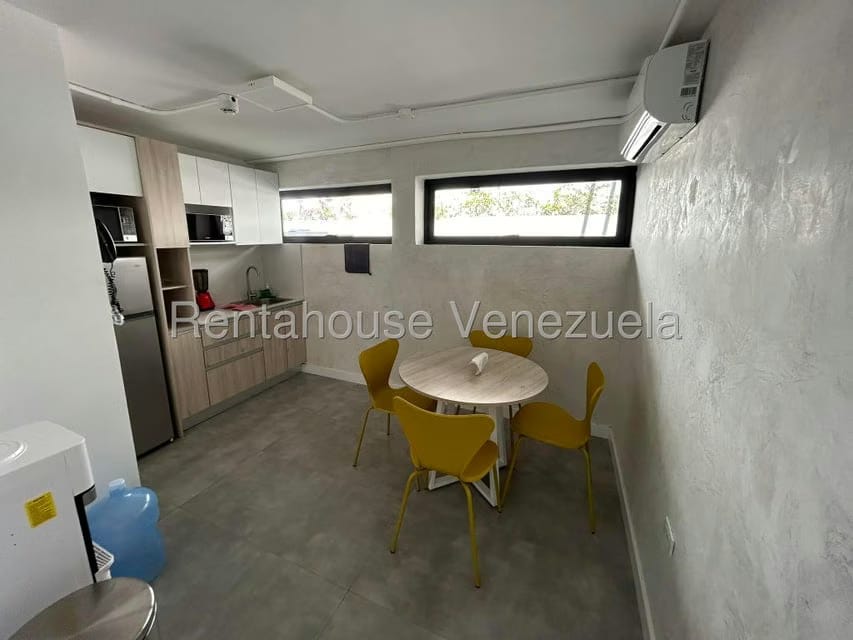 Comercial (Oficina) en Alquiler en Colinas de Bello Monte, Distrito Metropolitano - 13