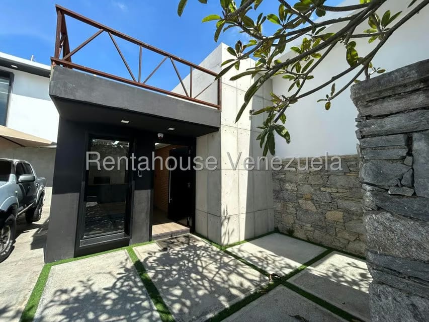 Comercial (Oficina) en Alquiler en Colinas de Bello Monte, Distrito Metropolitano - 3