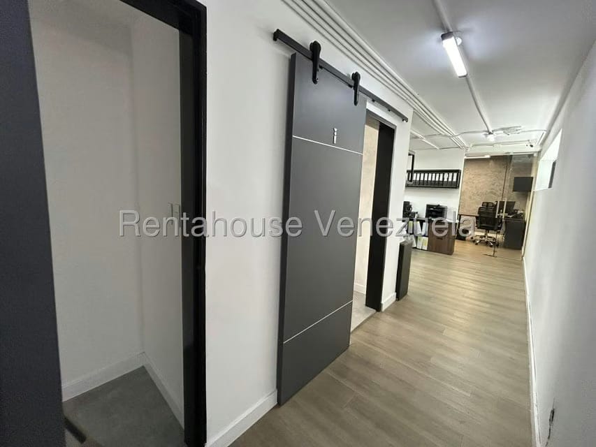 Comercial (Oficina) en Alquiler en Colinas de Bello Monte, Distrito Metropolitano - 9