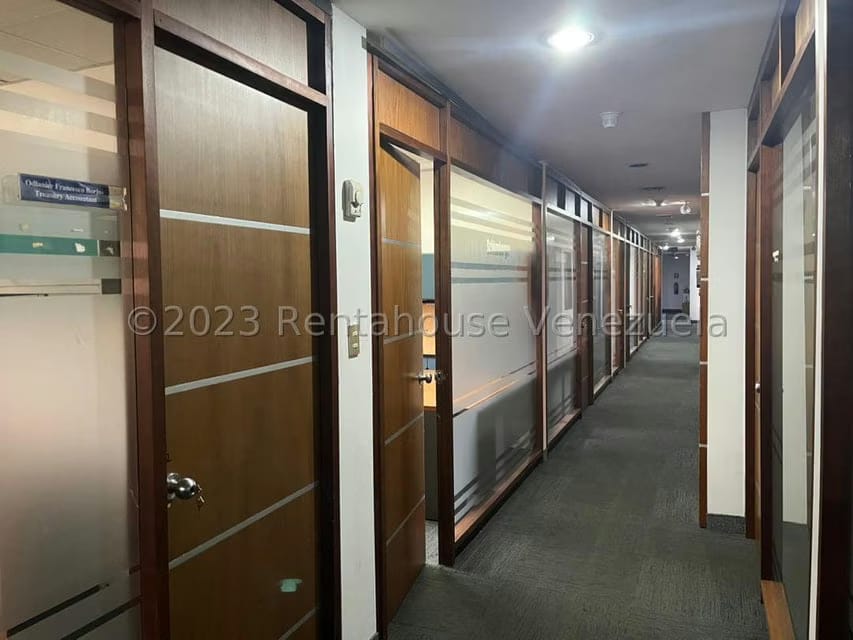 Comercial (Oficina) en Venta en Prados del Este, Distrito Metropolitano - 14