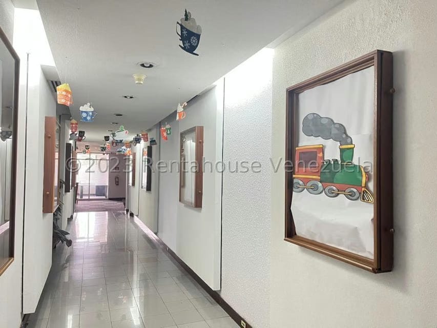 Comercial (Oficina) en Venta en Prados del Este, Distrito Metropolitano - 3